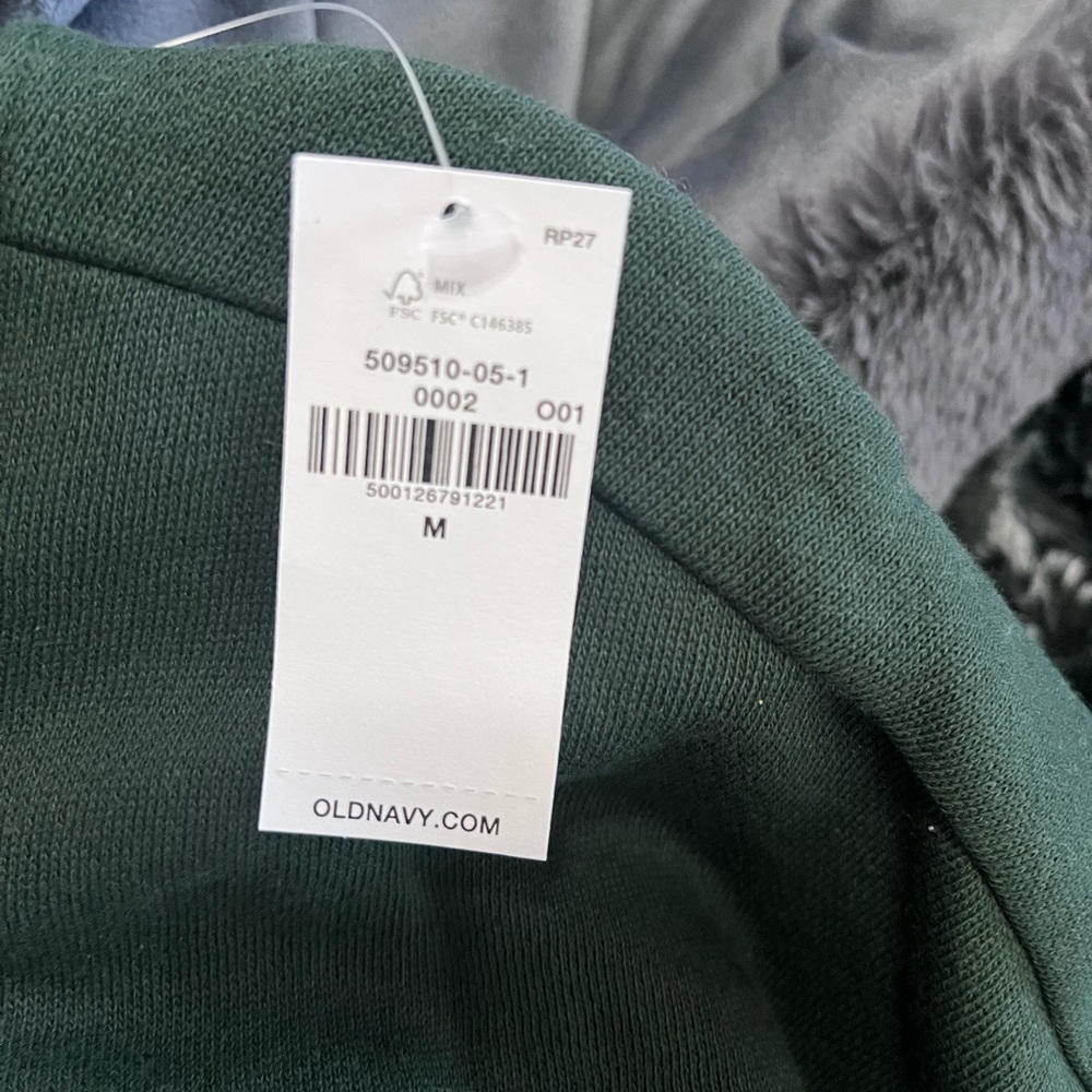 NWT Old Navy “Cozy Club” Crewneck - Picture 4 of 4